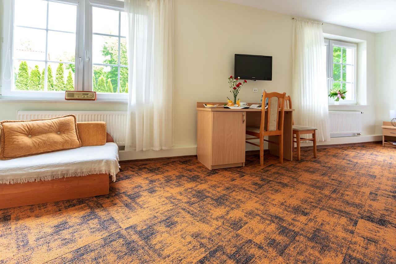 גיז'יצקו Hotel Zamek מראה חיצוני תמונה